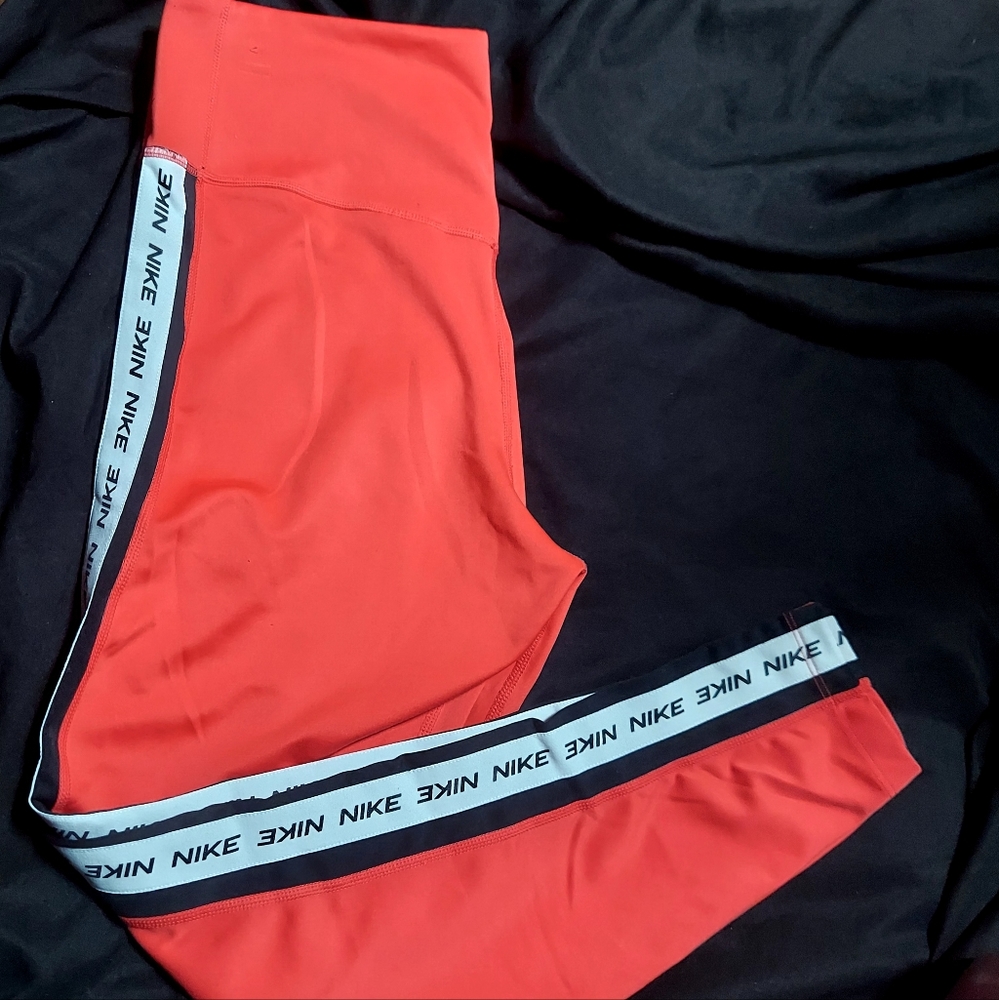 Nike leggings